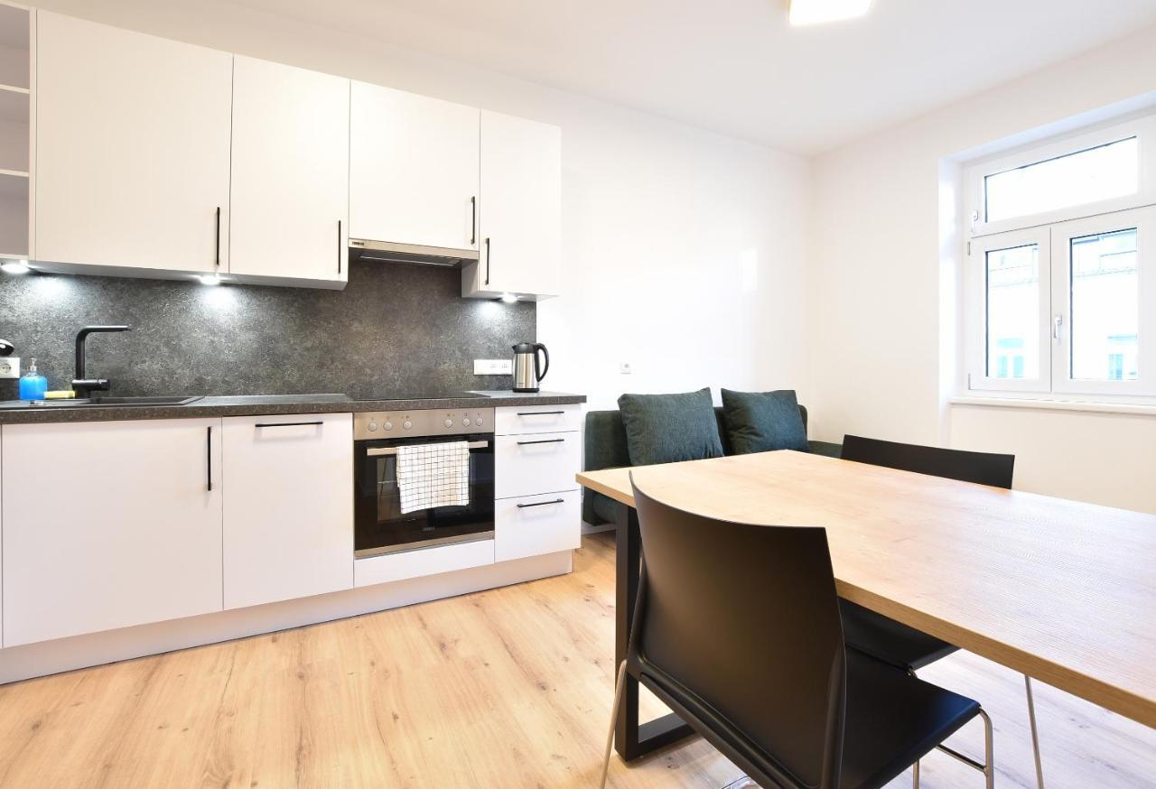 Myquartier Central City Suites Инсбрук Екстериор снимка
