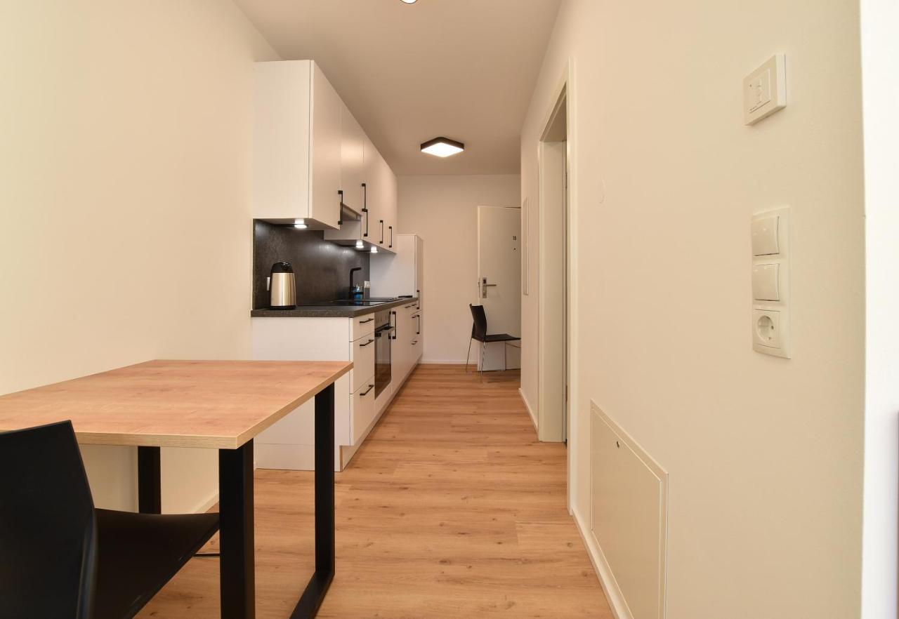 Myquartier Central City Suites Инсбрук Екстериор снимка